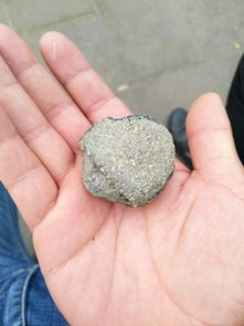 黄金矿石与常见金属矿石的识别方法