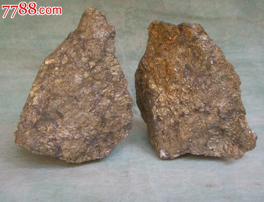 铅灰色金属矿石的识别与特性分析